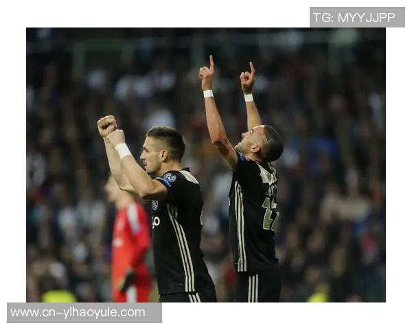 张弛有度的克尼佩尔半场表现出色9中5三分5中3轻松拿下17分 张弛有度的克尼佩尔半场表现出色9中5三分5中3轻松拿下17分